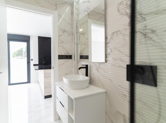 Orihuela Costa (Punta Prima), Villa #RD-N6722