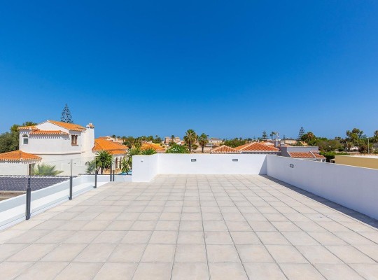 Torrevieja (Los Balcones), Villa #CQ-00-19905
