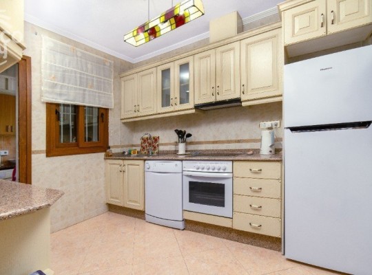 Los Altos, 
Villa   #ES-10383