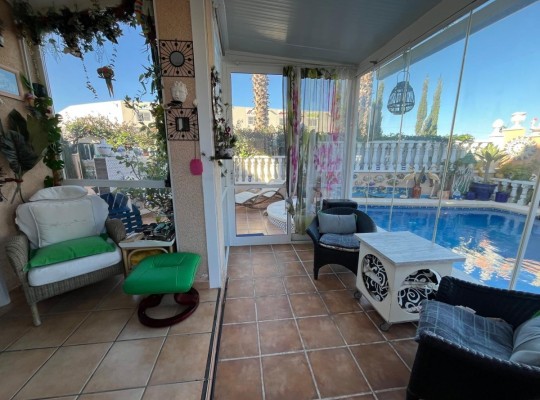 La Zenia (Orihuela Costa), Villa #CQ-M-64507