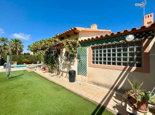 Orihuela Costa (Cabo Roig), Villa #CQ-UR-75497
