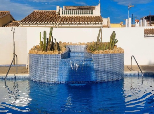 Torrevieja (Los altos), Villa #CQ-JM-37130
