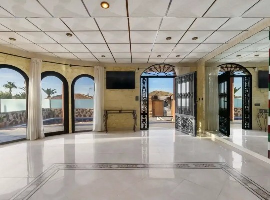 Orihuela Costa (La Zenia), Villa #CQ-BG-30362