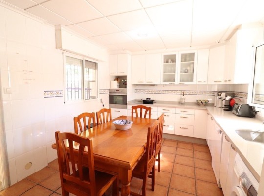 Orihuela Costa (Punta Prima), Villa #CQ-JM-15958