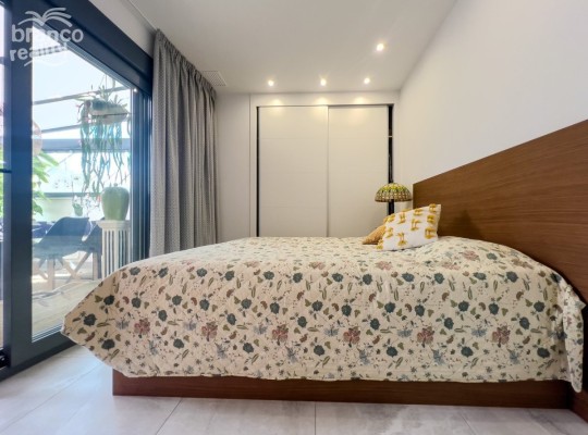 Torrevieja, Apartment - Top Floor Apartment #LE-LE-1044