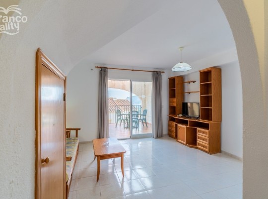 Urbanization of bungalows with spectacular views of the Mediterranean Sea and Peñón de Ifach in Calpe.