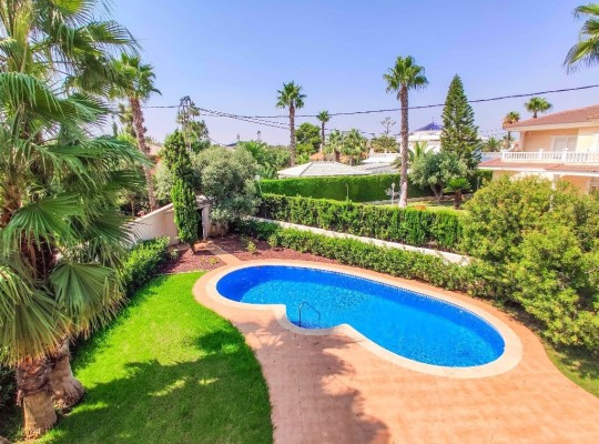 Cabo Roig, 
Villa   #ES-6854