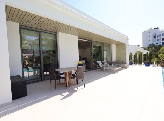 San Miguel de Salinas (Las Colinas Golf), Villa #CQ-JM-12619
