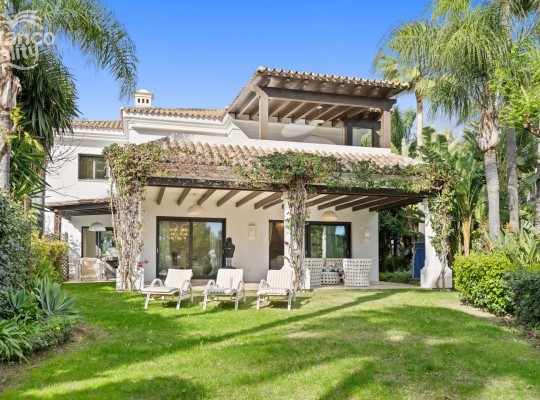 Marbella Golden Mile (Lomas de Magna Marbella), Villa #IM-3689MLV