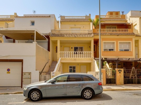 Los Montesinos, Townhouse #CQ-MY-58763