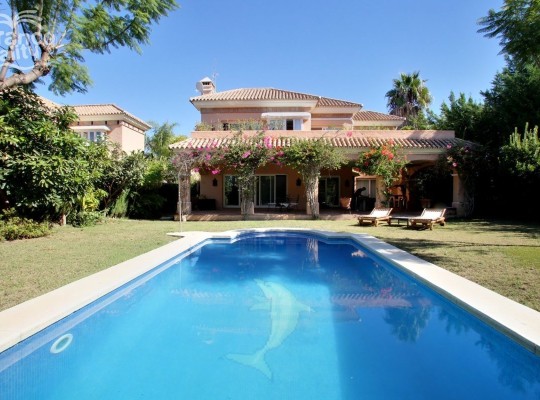 Nueva Andalucia (Las Brisas), Villa #IM-2281MLV