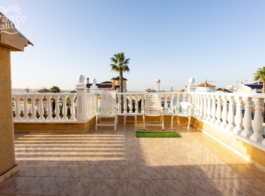 Los Altos, 
Villa   #ES-10129