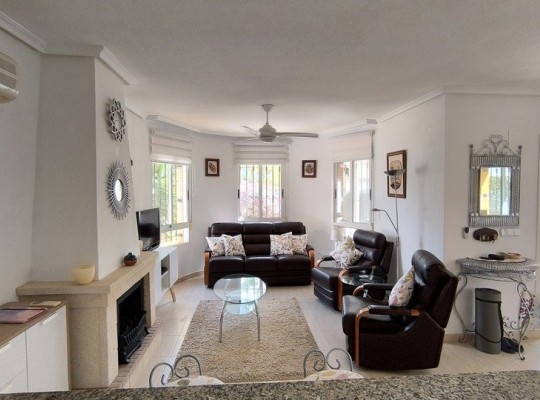 El Raso (El Raso, Guardamar), Villa #CQ-932