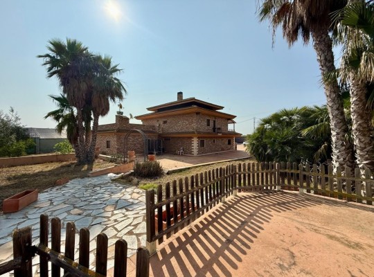 San Miguel de Salinas, Villa #CQ-VK-33957