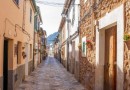 Nové řadové domy v Esporles na úpatí pohoří Tramuntana