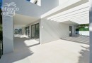 San Pedro de Alcántara (Costa del Sol), Villa - Detached #CM-R3058879