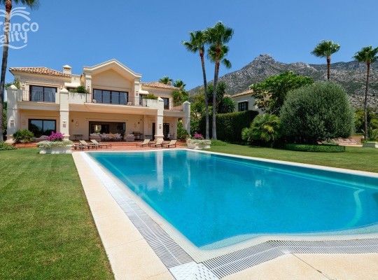 Marbella (Costa del Sol), Villa - Detached #CM-R4031227