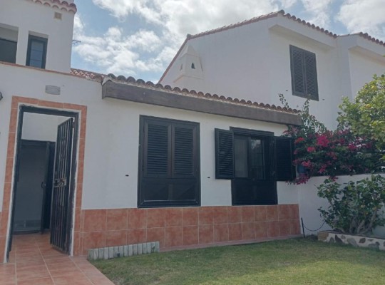 Řadový dům se 2 apartmány ve Fairway Village, Golf del Sur
