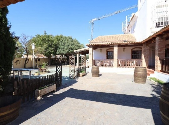 Orihuela Costa (La Zenia), Villa #CQ-JM-69537