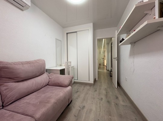 Torrevieja (Centro), Apartment #CQ-WN-51796