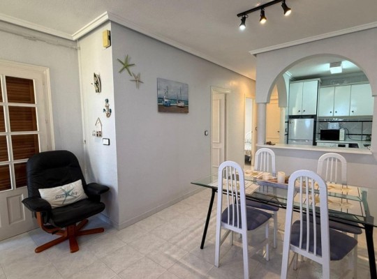 Prostorný bungalov v Punta Prima, Torrevieja
