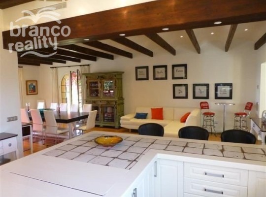 Estepona (Costa del Sol), Villa - Detached #CM-R4050412