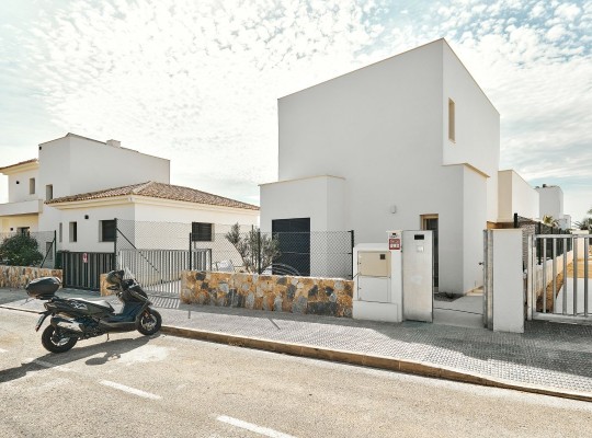 Los Montesinos (La Herrada), Villa #CQ-BG-58913