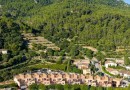 Nové řadové domy v Esporles na úpatí pohoří Tramuntana