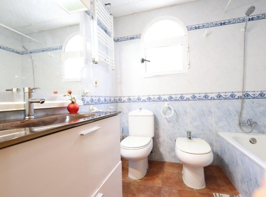 Orihuela Costa (Playa Flamenca), Villa #CQ-JM-69540
