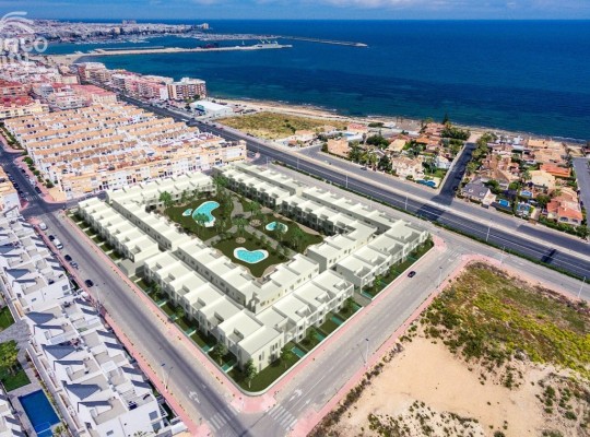 Luxury apartment complex just 250 meters from Laveleta beach, Torrevieja