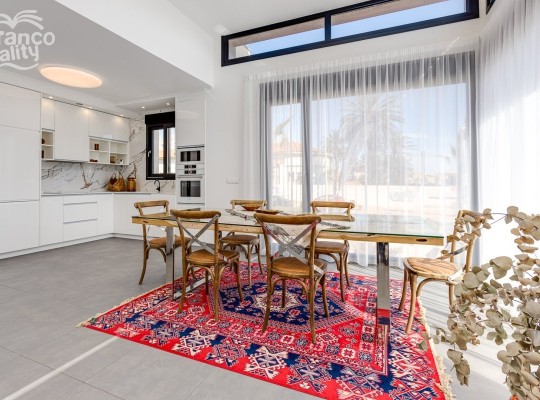 Villa 150m from La Mata beach