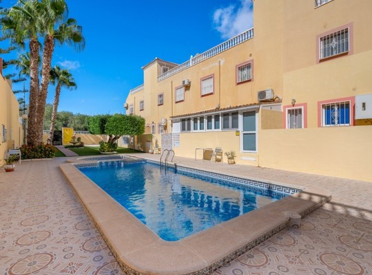 San Miguel de Salinas (Orihuela Costa), Apartment #CQ-WN-18847