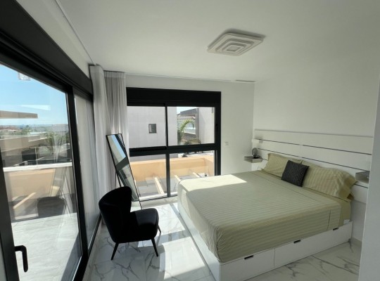 Los Montesinos (La Herrada), Villa #CQ-BT-36657