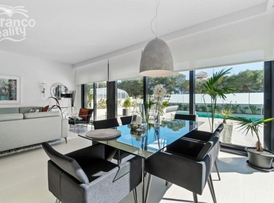 Orihuela Costa (Campoamor), Villa #CQ-UR-79201