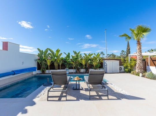 Los Montesinos (La Herrada), Villa #CQ-KB-83275