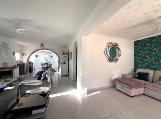 Torrevieja (El Chaparral), Villa #CQ-374