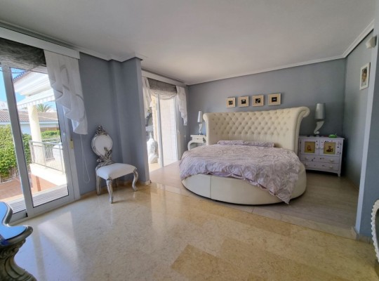 Torrevieja (La Mata), Villa #CQ-BG-99621