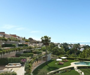 Luxusní apartmány s velkou terasou i zahradou, výhled na moře, Benalmadena
