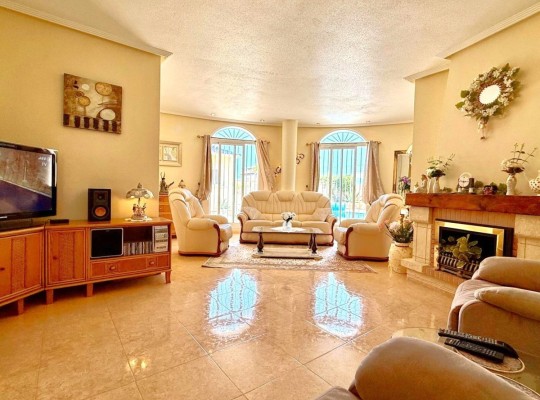 Villamartin, Villa #CQ-VK-62314