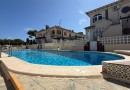 Prostorný bungalov v Punta Prima, Torrevieja