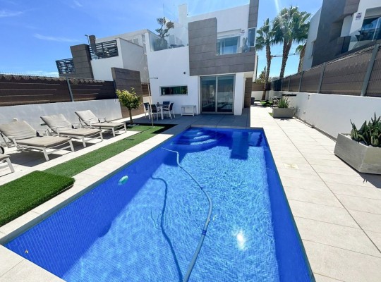 El Raso (El Raso, Guardamar), Villa #CQ-253