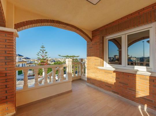 Rojales (Ciudad Quesada), Villa #RD-N8363