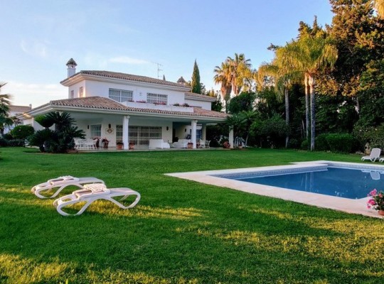 Guadalmina Baja (Costa del Sol), Villa - Detached #CM-R3858442