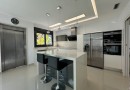 San Miguel de Salinas, Villa #CQ-BG-37958