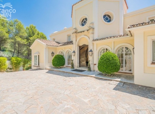 Sierra Blanca (Costa del Sol), Villa - Detached #CM-R3236206