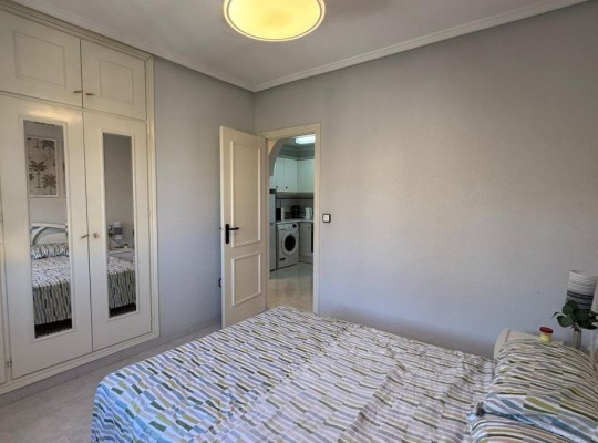 Prostorný bungalov v Punta Prima, Torrevieja