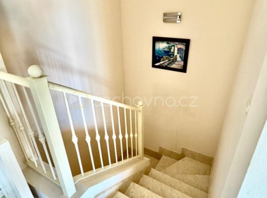 Prodej luxusního mezonetu s výhledem na moře a zahradou – Palm-Mar