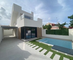 Los Alcazares (La Concha), Villa #CQ-00-33468