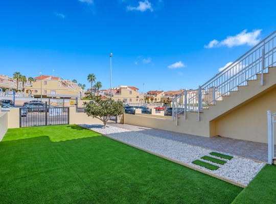 San Miguel de Salinas (Orihuela Costa), Apartment #CQ-WN-18847