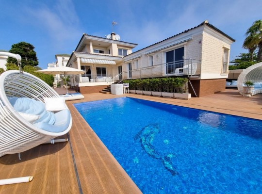 Torrevieja (La Mata), Villa #CQ-BG-99621